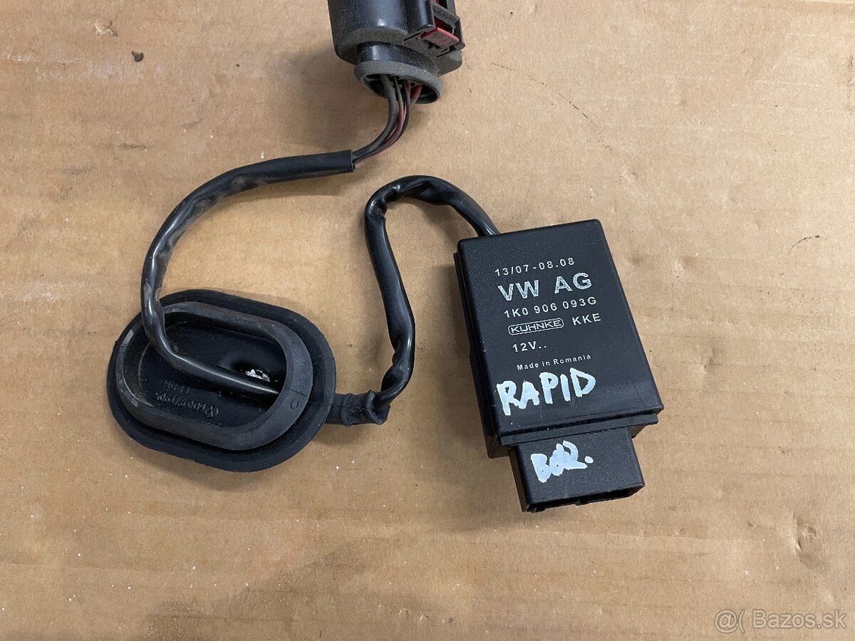 škoda rapid zrkadlo motorček ovladanie budiky bcm pačky - 15