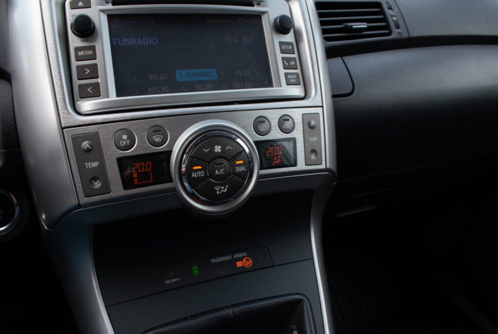 Toyota Verso 2.0 I D-4D 125 Active - 15