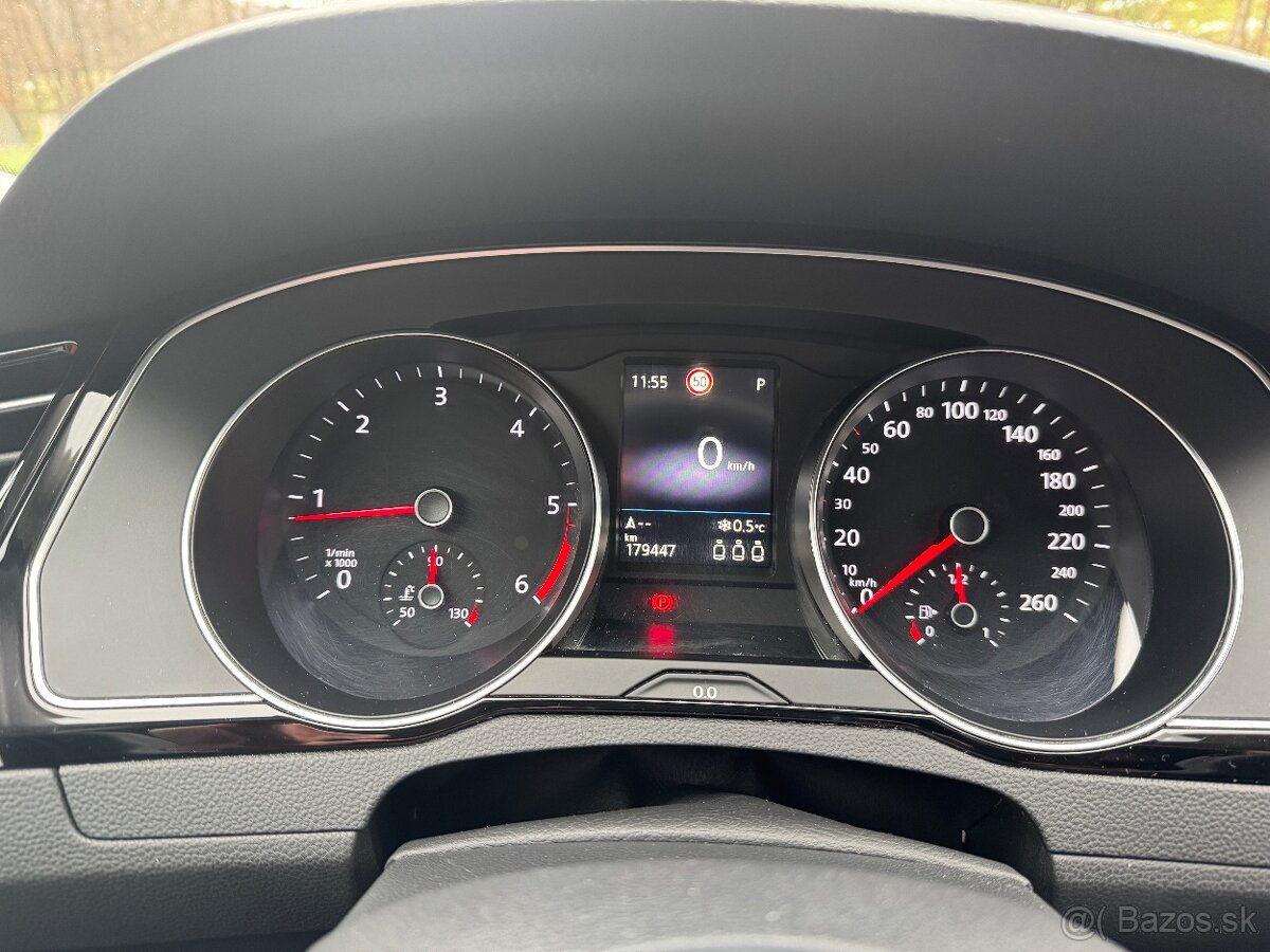 VW Passat 2.0 TDI EXCLUSIVE 110 KW DSG 10/2021 - 15