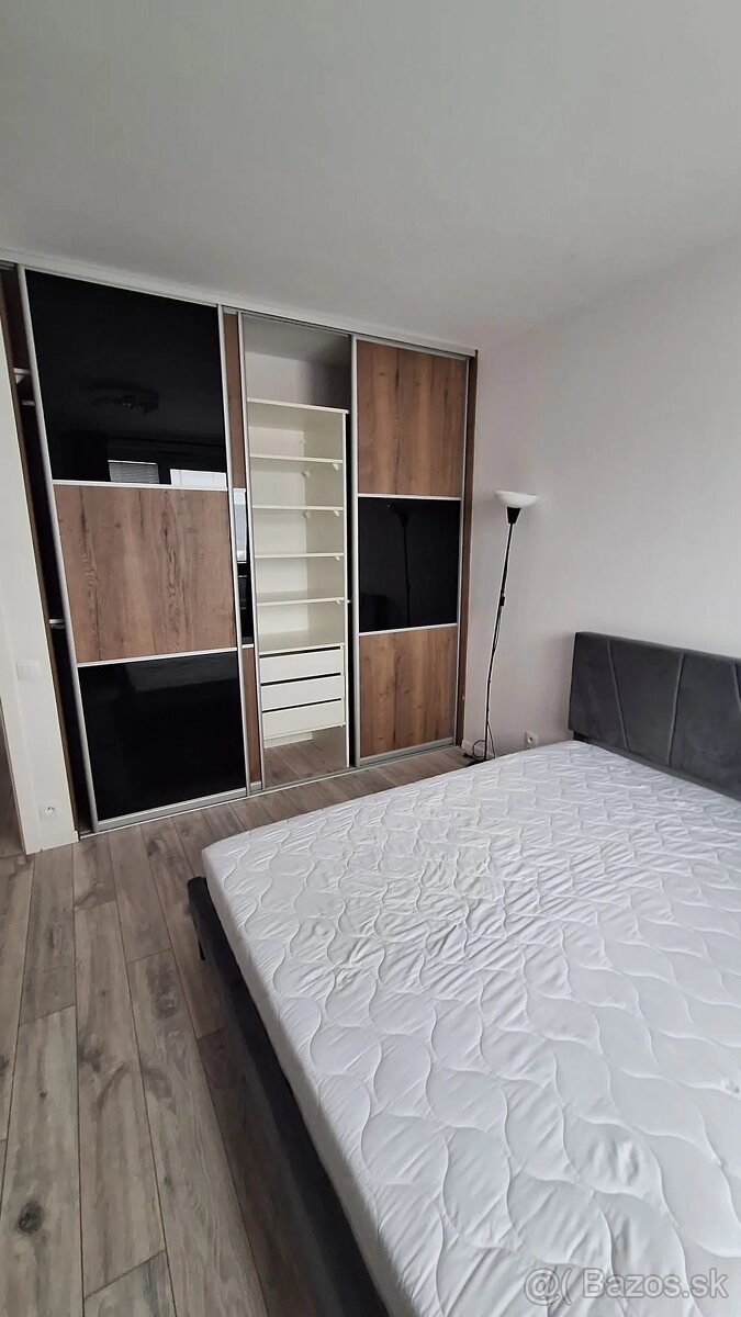 Prenajom 3 izbovy byt Bory - 15