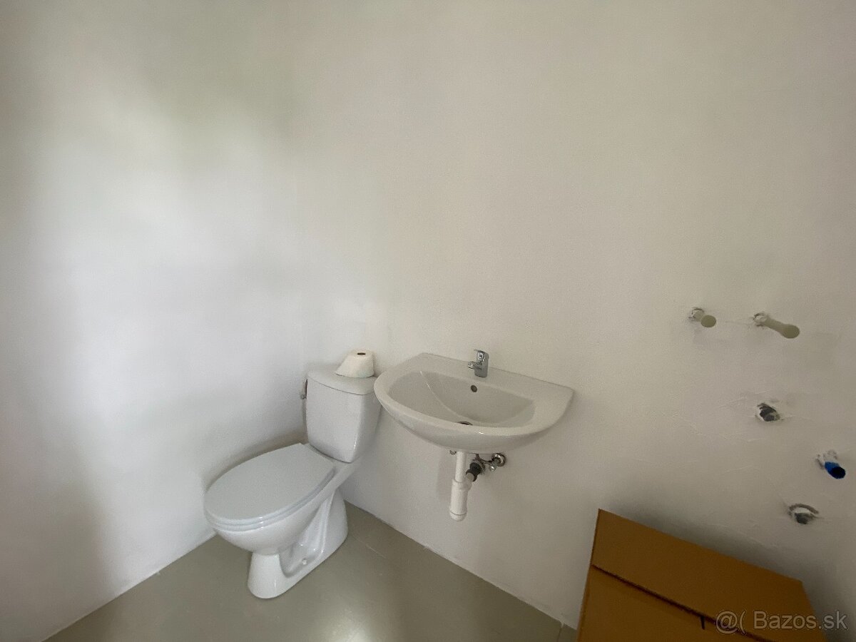 Rodinný dom - pokojné bývanie - Večelkov, okr. R. Sobota - 15