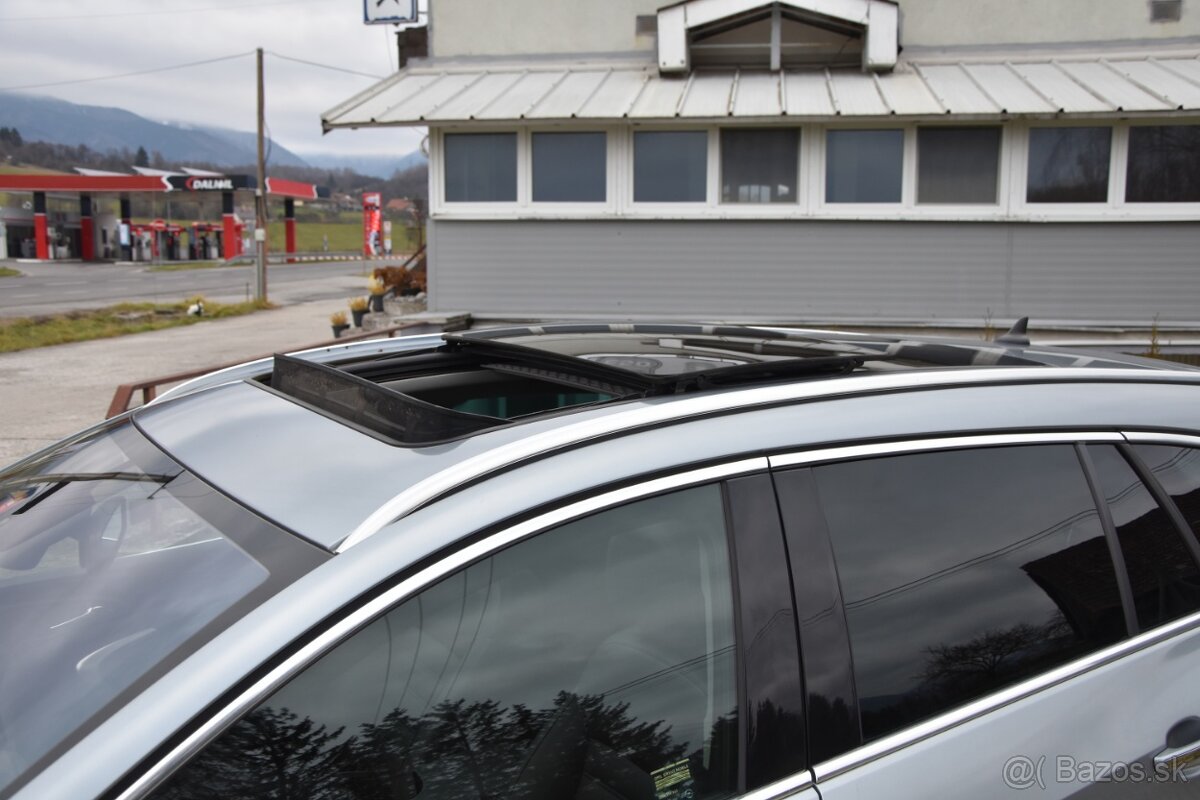 Opel Insignia 2,0 TURBO 4x4 - 15