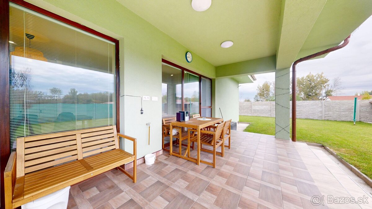 NA PREDAJ Moderný 4-izbový rodinný dom v tichej lokalite - 15