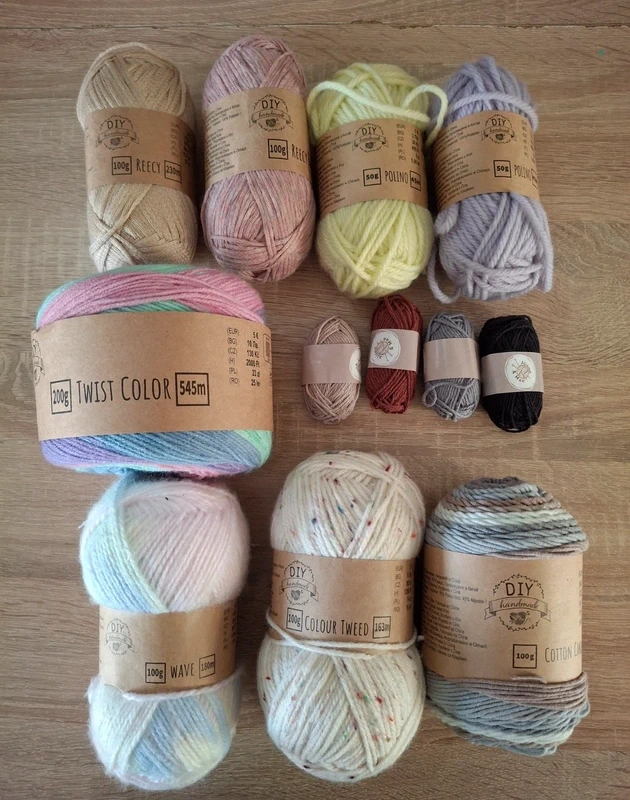 Nite na šitie,cievky,šablóny,látky bavlna,vatelín,panel,vlny - 15