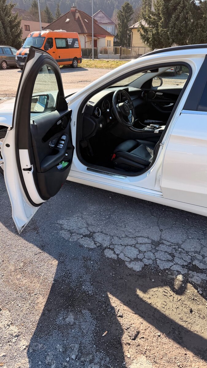 Mercedes-Benz C trieda 220d - 15