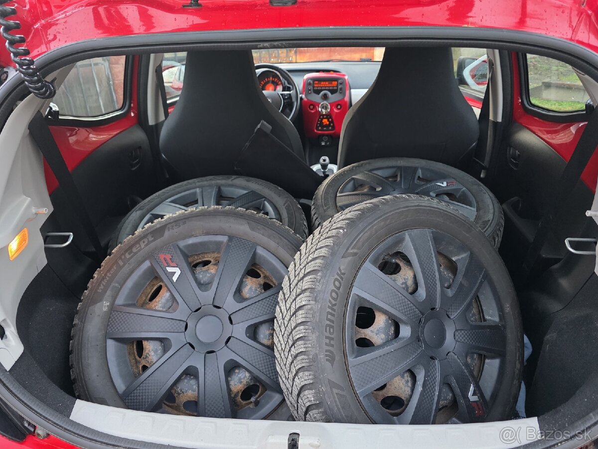 Toyota Aygo AUTOMAT / Benzín / 79 tisíc KM / 2015 - 15