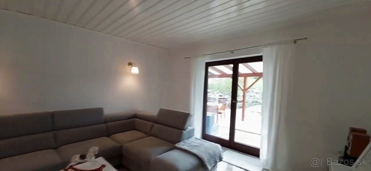 Na predaj zaujímavá nehnuteľnosť v - 15