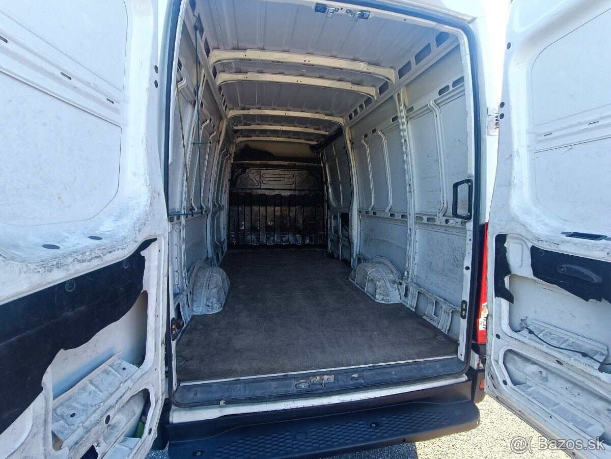 Iveco Daily 352S14 - 2.3 100kw 2018 L3H2 - 15