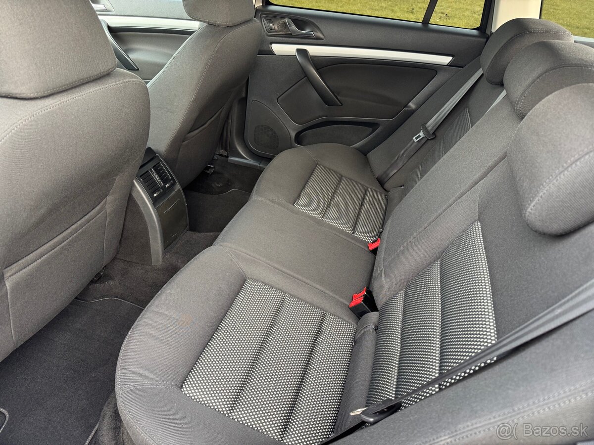 Škoda Octavia Combi II 2.0 TDI CR 4x4 SCOUT - 15