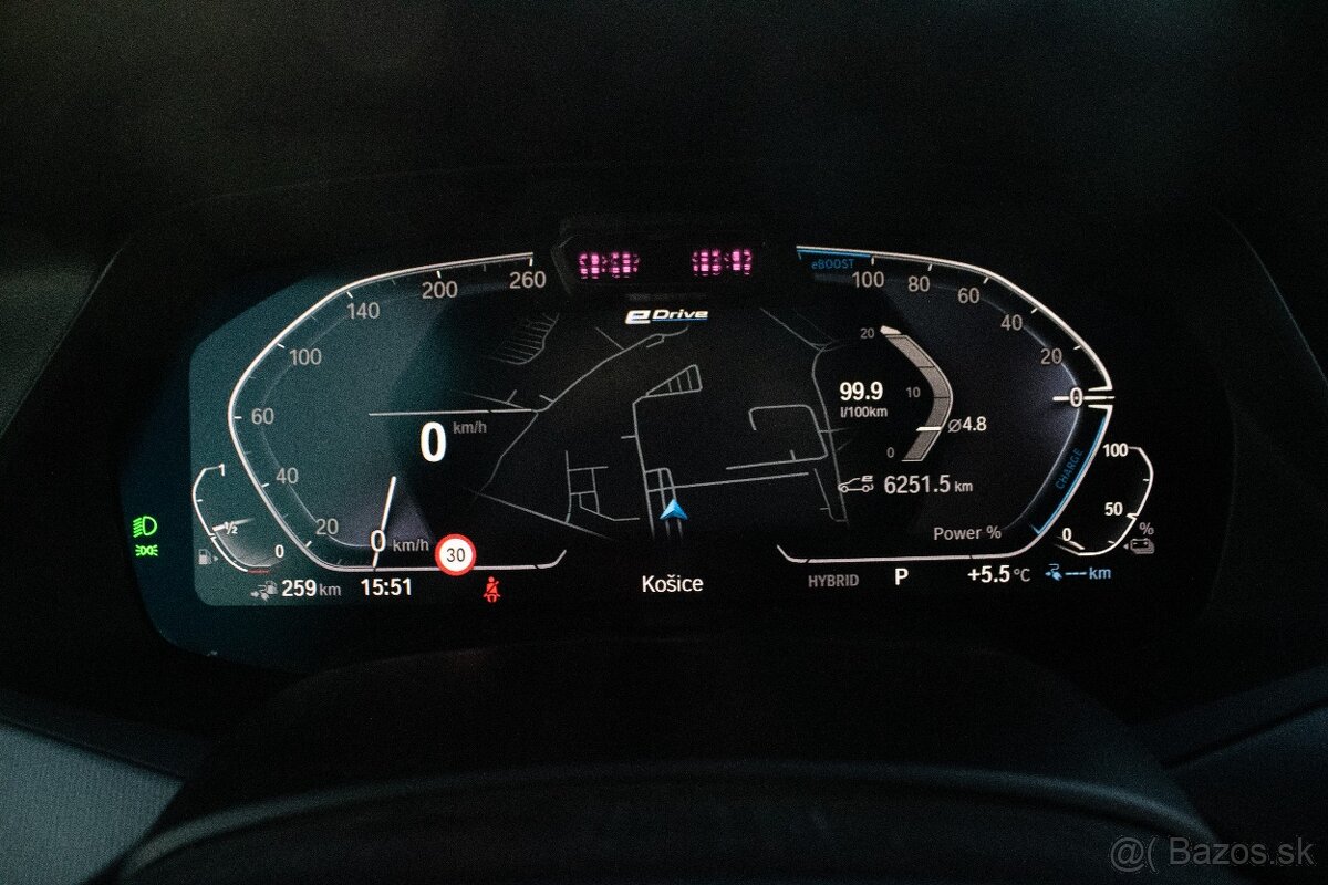 BMW X5 3.0 xDrive45e, 210kW (2020) - 15