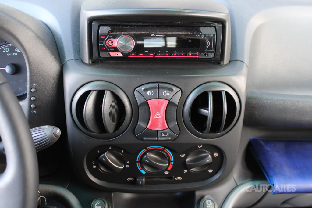 Fiat Doblo Cargo 1,3 JTD 55 kW SX - 15