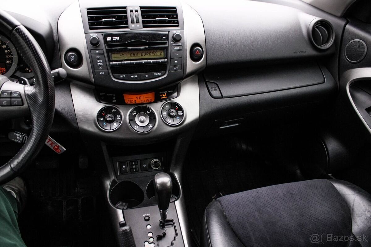 Toyota RAV4 2.0 + LPG - 15