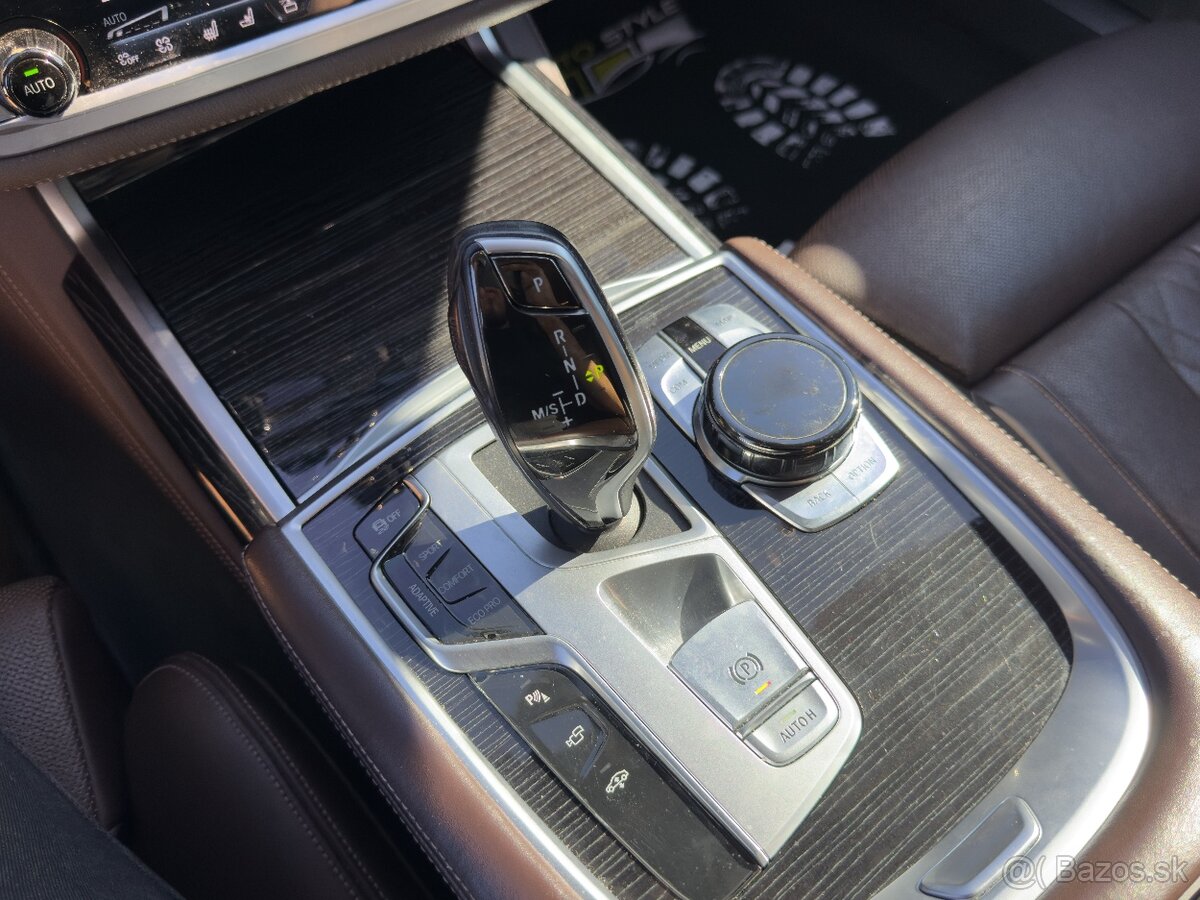 BMW Rad 7 740d xDrive A/T - 15