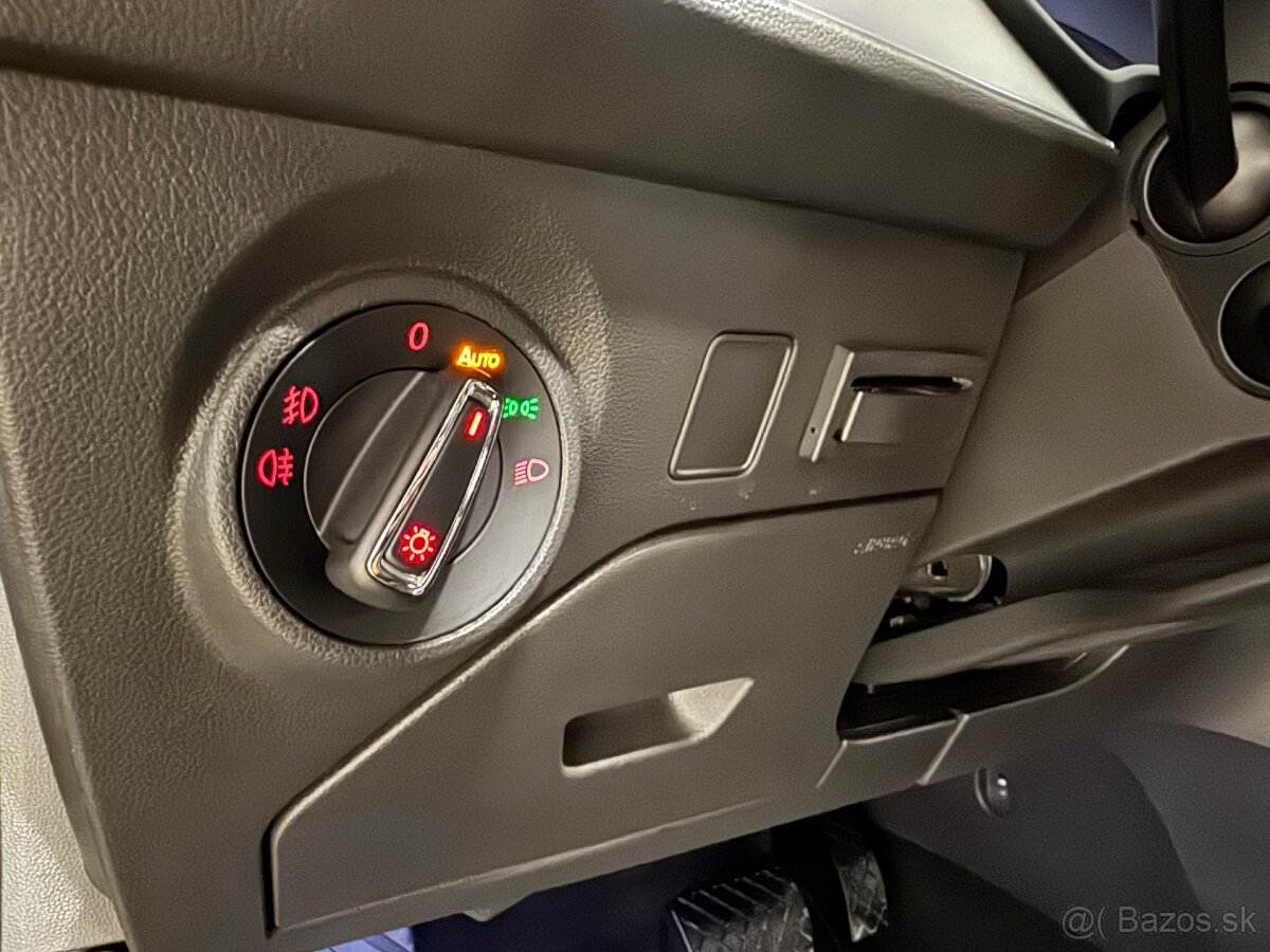 Seat Leon 2,0 TDI 135KW 4x4 2017 DSG Pano Full-LED XPERIENCE - 15