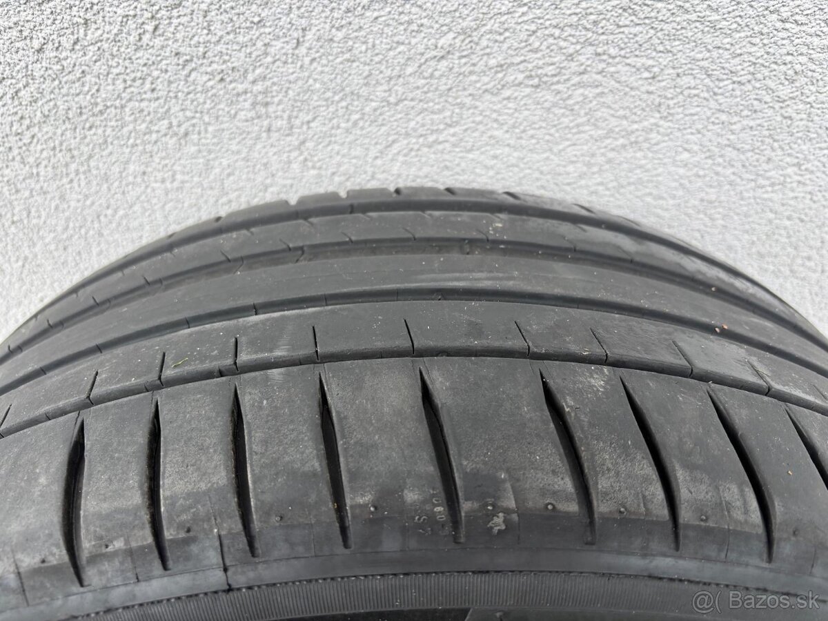 235/45 R18 Michelin - 15