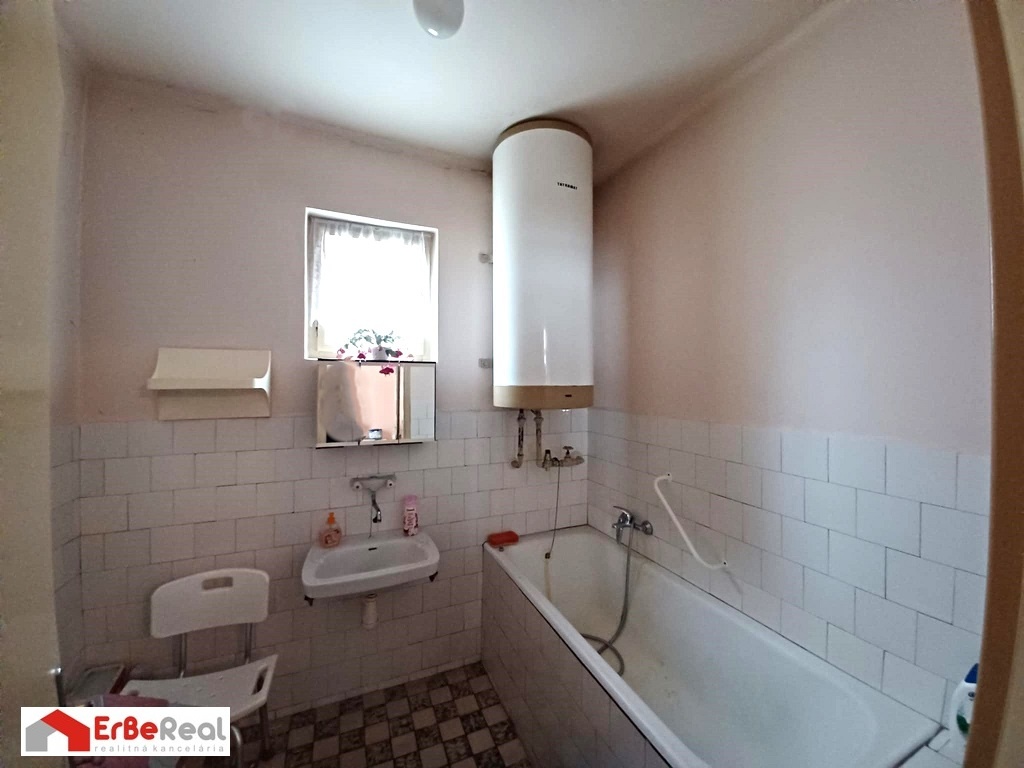 Predaj 4 izbového RD v tichej lokalite obce Veľká Mača - 15