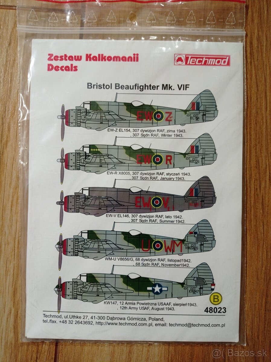 plastikové modely, knihy - 15