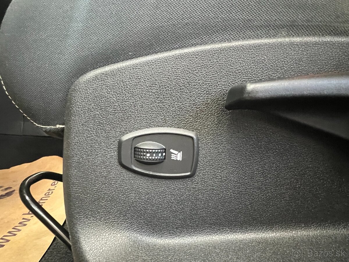 Renault Mégane kombi 1.5dCi AUTOMAT NAVI DIGIKLIMA - 15