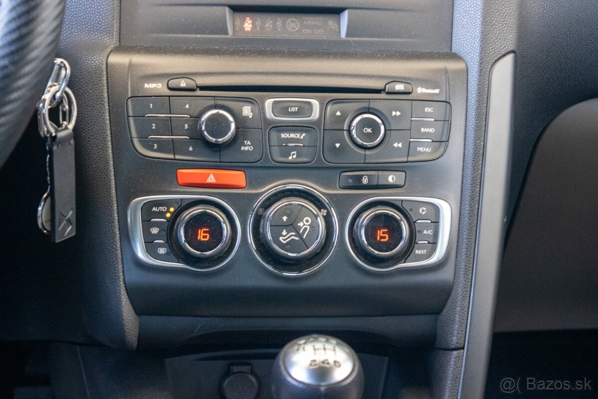 Citroën DS4 1.6 HDi, 82 kW, r.v. 2011 /AJ NA SPLATKY/ - 15