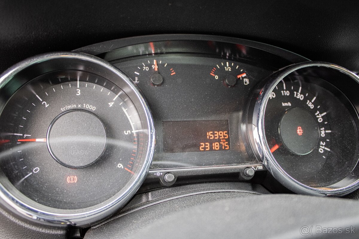 Peugeot 5008 1.6 HDi, 84kW, M6 - 15