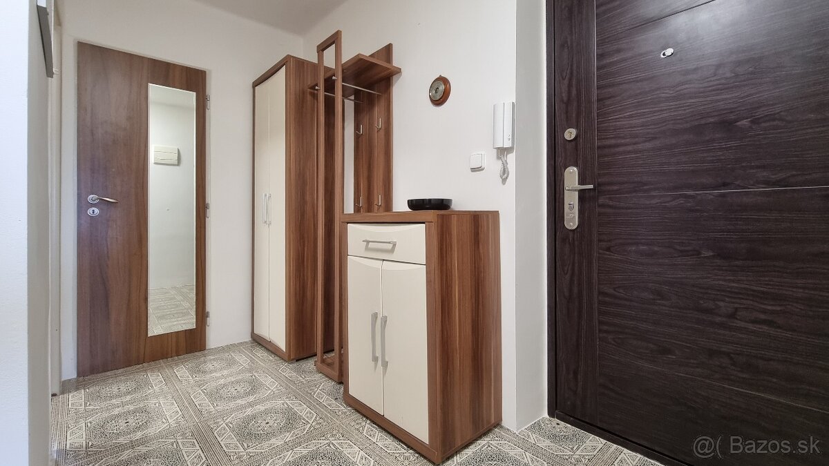 Slnečný 2 izb. byt v centre Trnavy - 59m2 - 15
