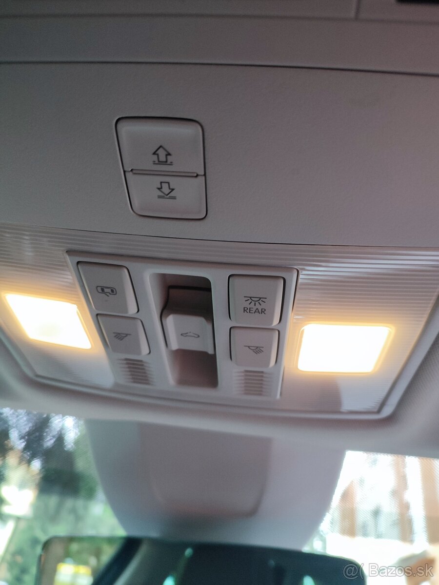 Škoda Superb combi 4x4 DSG 140kw r.v.1/2020 - 15