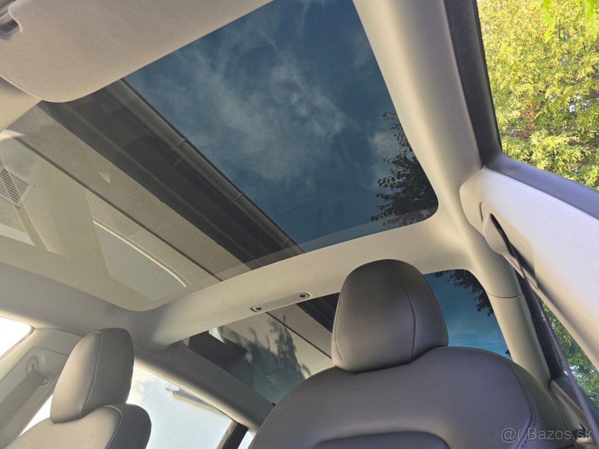 Tesla Model 3 Long Range 366kw, Mesačne: 419€ - 15