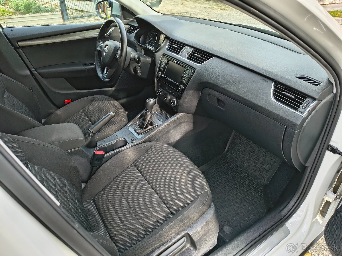 Škoda Octavia Scout 135kw 4x4 DSG s ťažným zariadením - 15