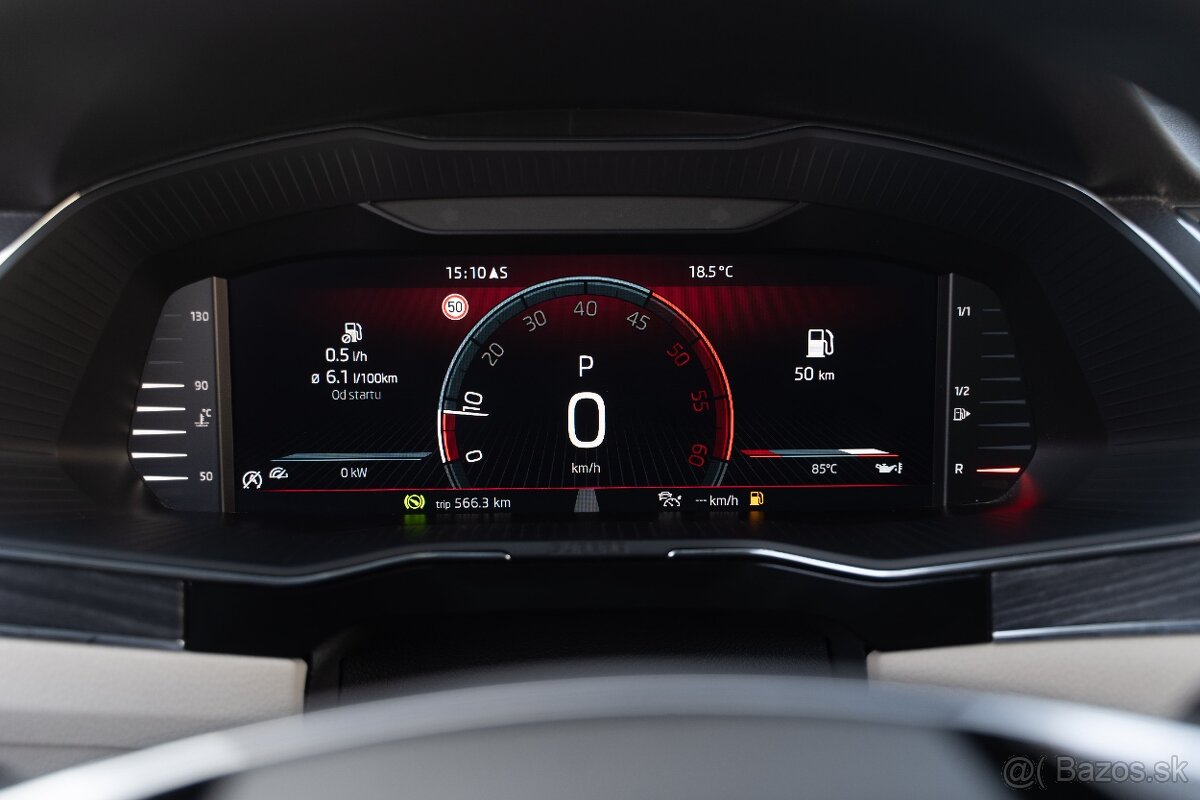 Škoda Superb Combi Panoráma - 15