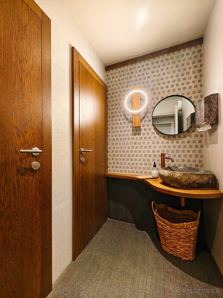 Luxusná zabehnutá kaviareň ul. Hlavná, Košice - Staré Mesto - 15