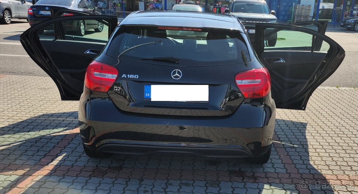 MERCEDES-A HATCHBACK - 15