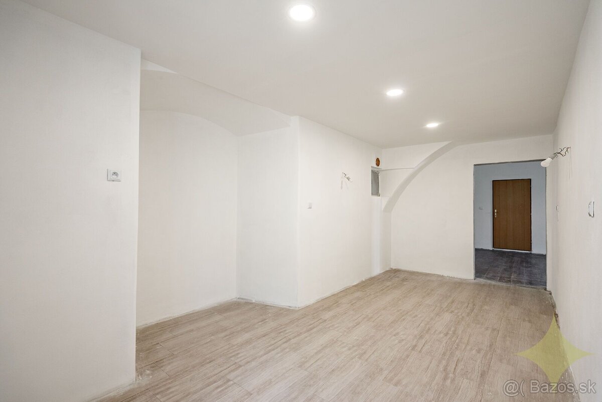 ►Veľký Apartmán 4izb. pri jazerách so záhradou a chatkou v h - 15