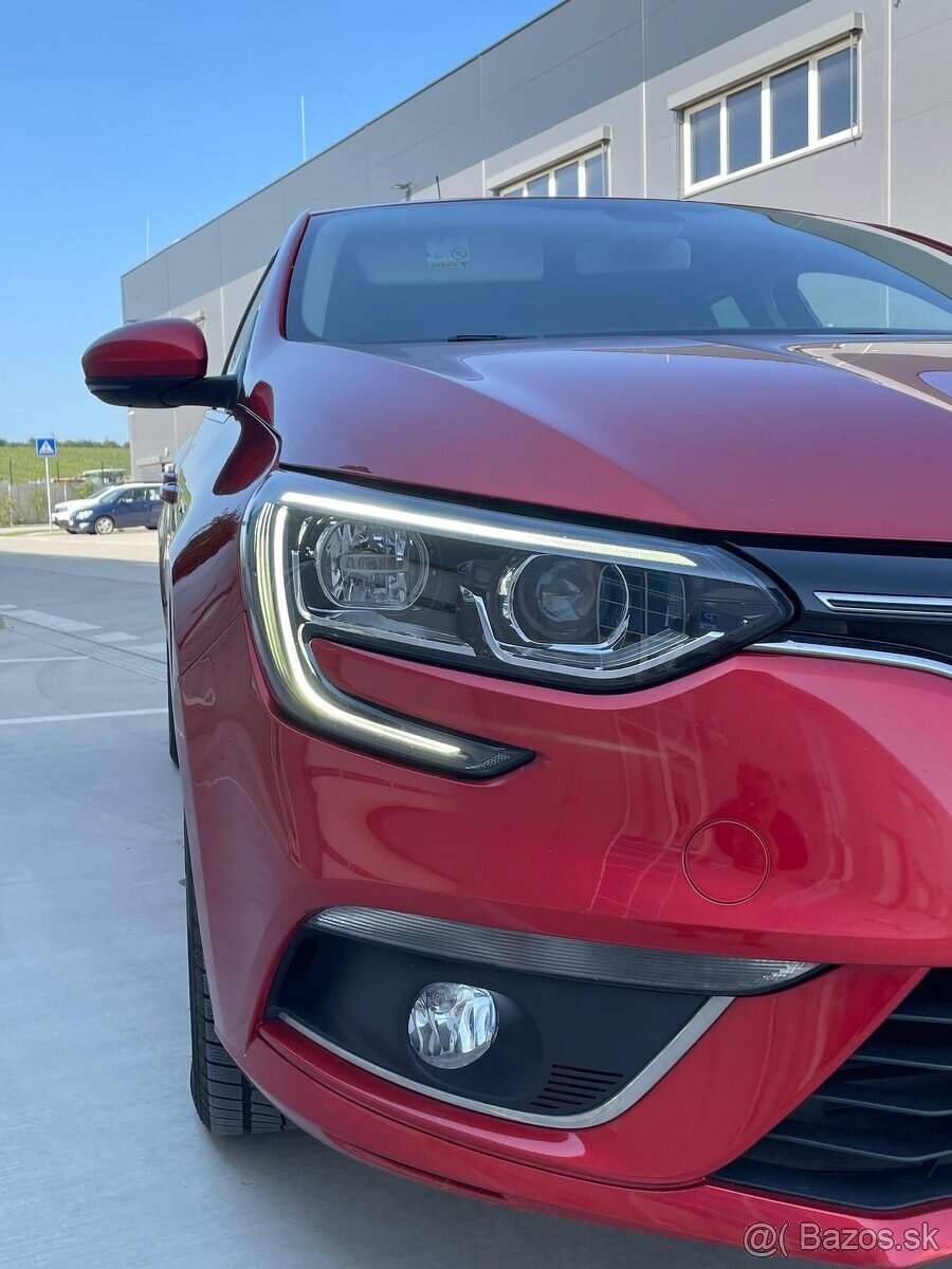 Renault Megane 1.2i 74 kW kúp. v SR / 70 000 km - 15