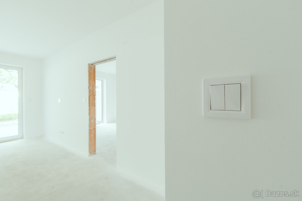 Na predaj výnimočný 3-izbový byt v rodinnom dome vo Veľkom O - 15