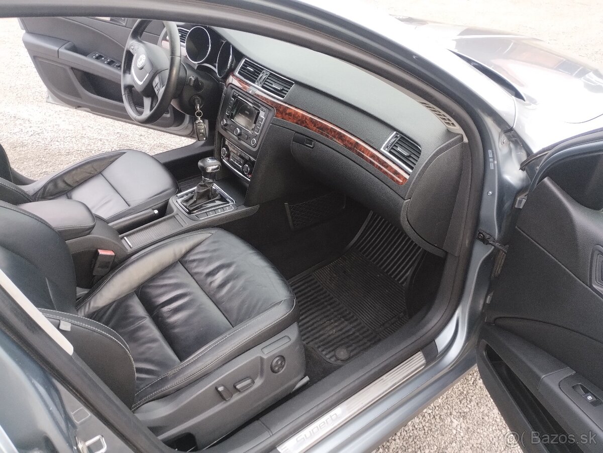 Škoda Superb Combi 2.0 TDI CR 170k Elegance DSG - 15