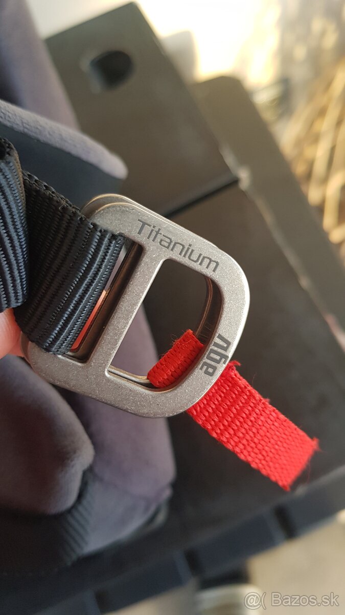 Predám novú karbónovú prilbu AGV Sportmodular -L - 15