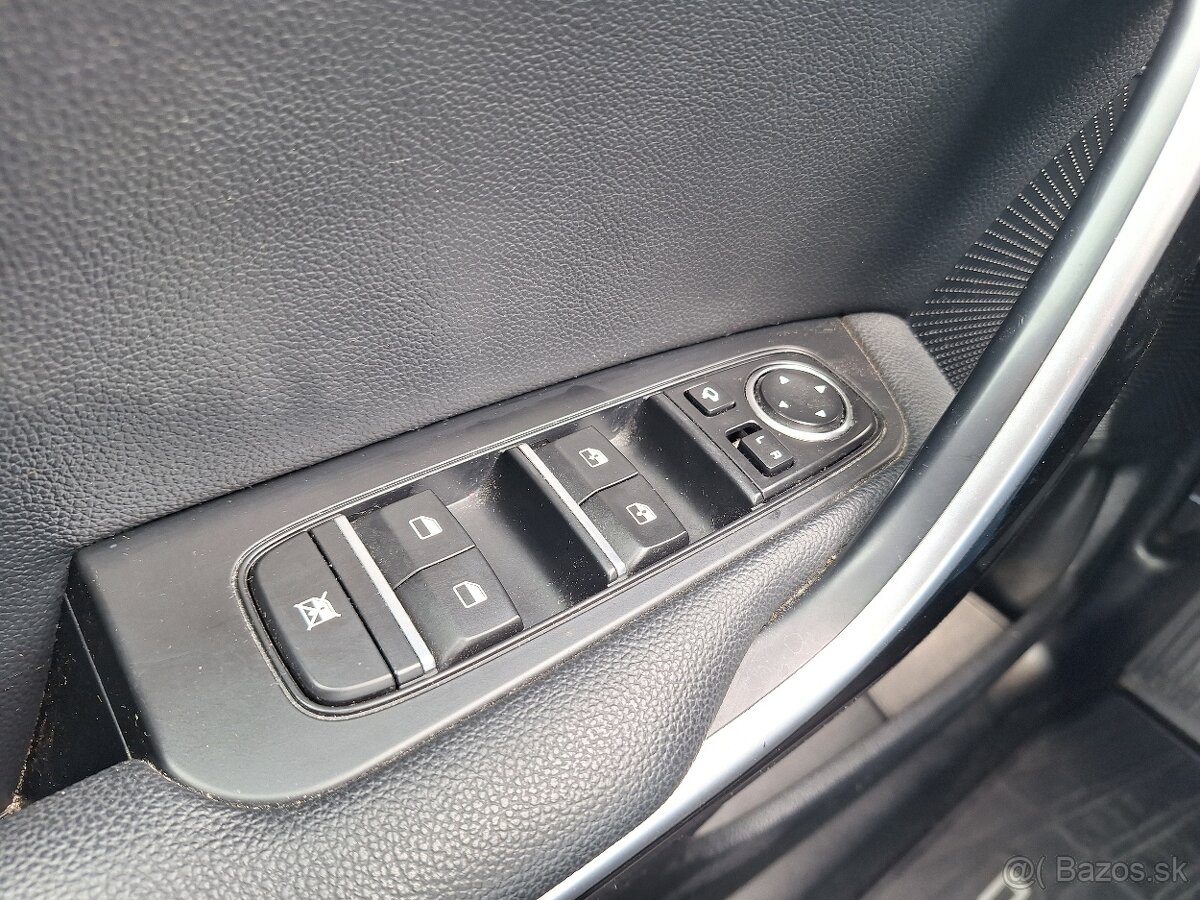 Kia Ceed SW 1.6 CRDi 136k Gold A/T r.v.2020, kúp. v SR - 15