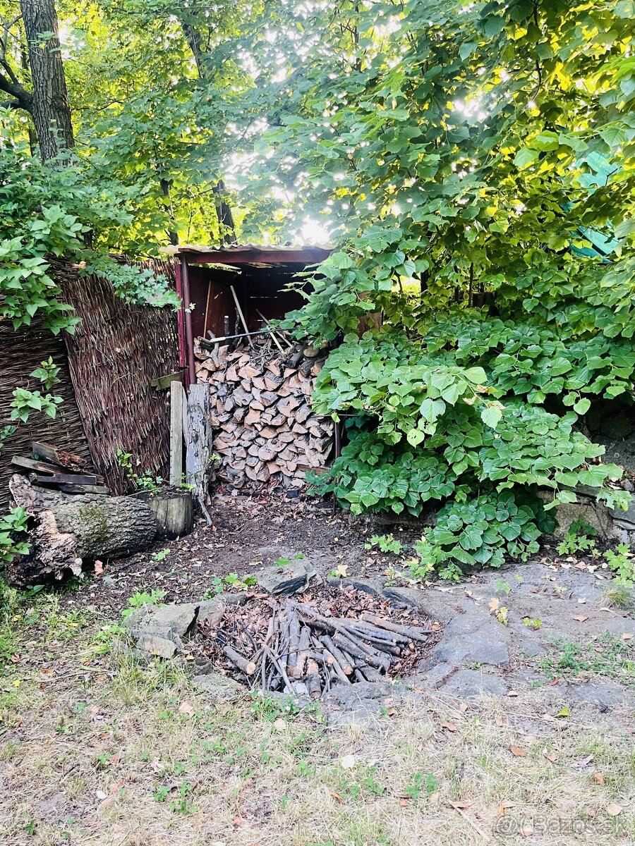 Predám chatu so záhradou 458m2 na Ohňavach pri Modre. - 15