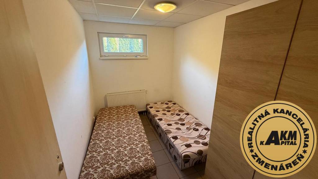 Multifunkčný objekt 2104 m² na predaj, obec Píla, pri diaľ - 15