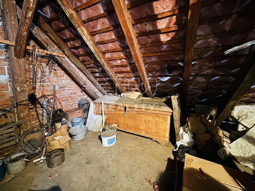 VEĽKÝ RODINNÝ DOM NA POZEMKU 1977 M2, KOŠECKÉ PODHRADIE - 15