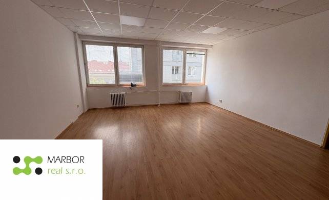 Na prenájom kancelársky priestor - v OC GASTRODOM v KE na Ml - 15
