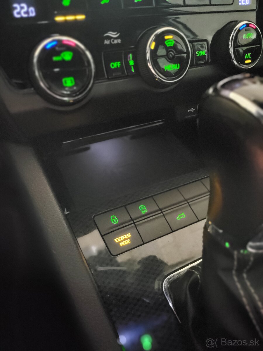 Škoda Octavia rs 2.0 TSI - 15