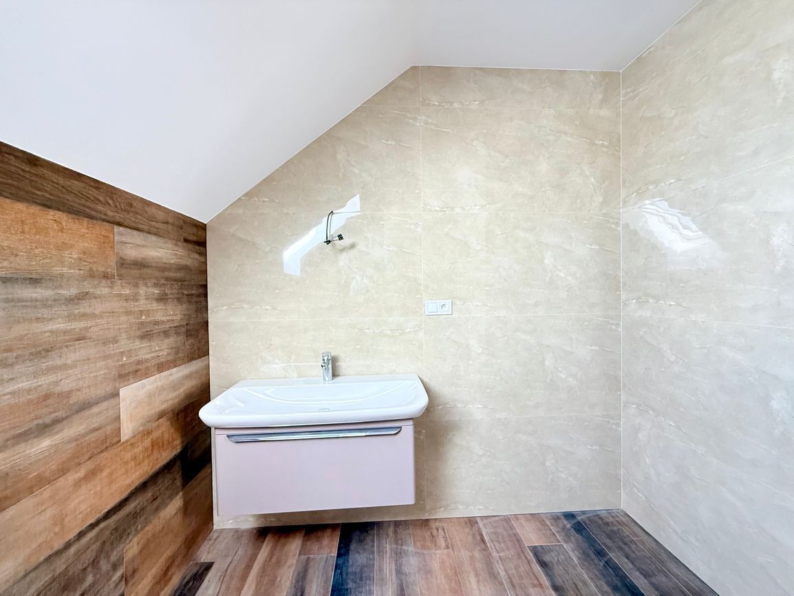 JANOVÍK NOVOSTAVBA 3 IZBOVÝ RD, TERASA, PIVNICA - 15