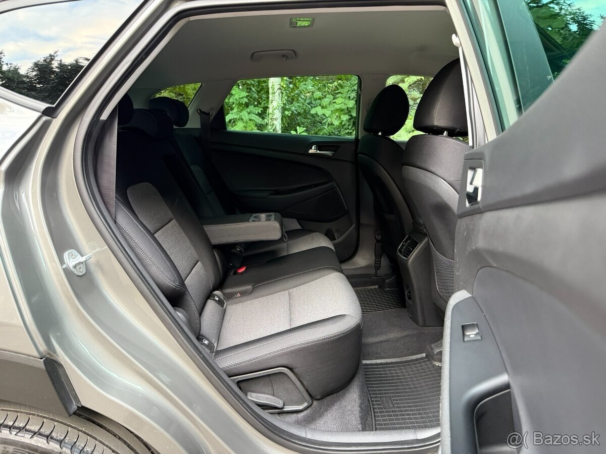 HYUNDAI TUCSON 1.6 T-GDI SMART 4x4 130kW/ SK AUTO/ 1.MAJITEĽ - 15