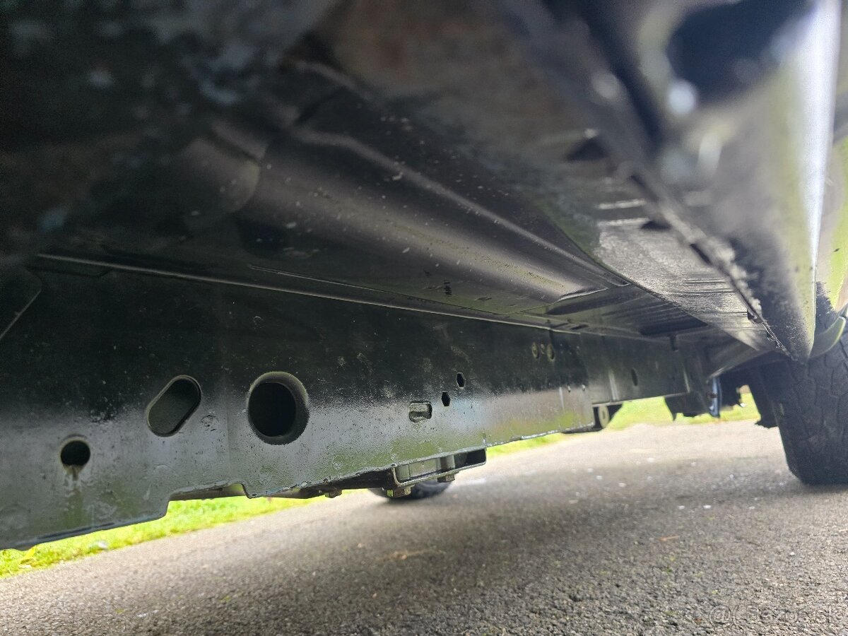 Jeep Cherokee 2,5CRD /105kw Manuál ťažné //BEZ KOROZIE // - 15