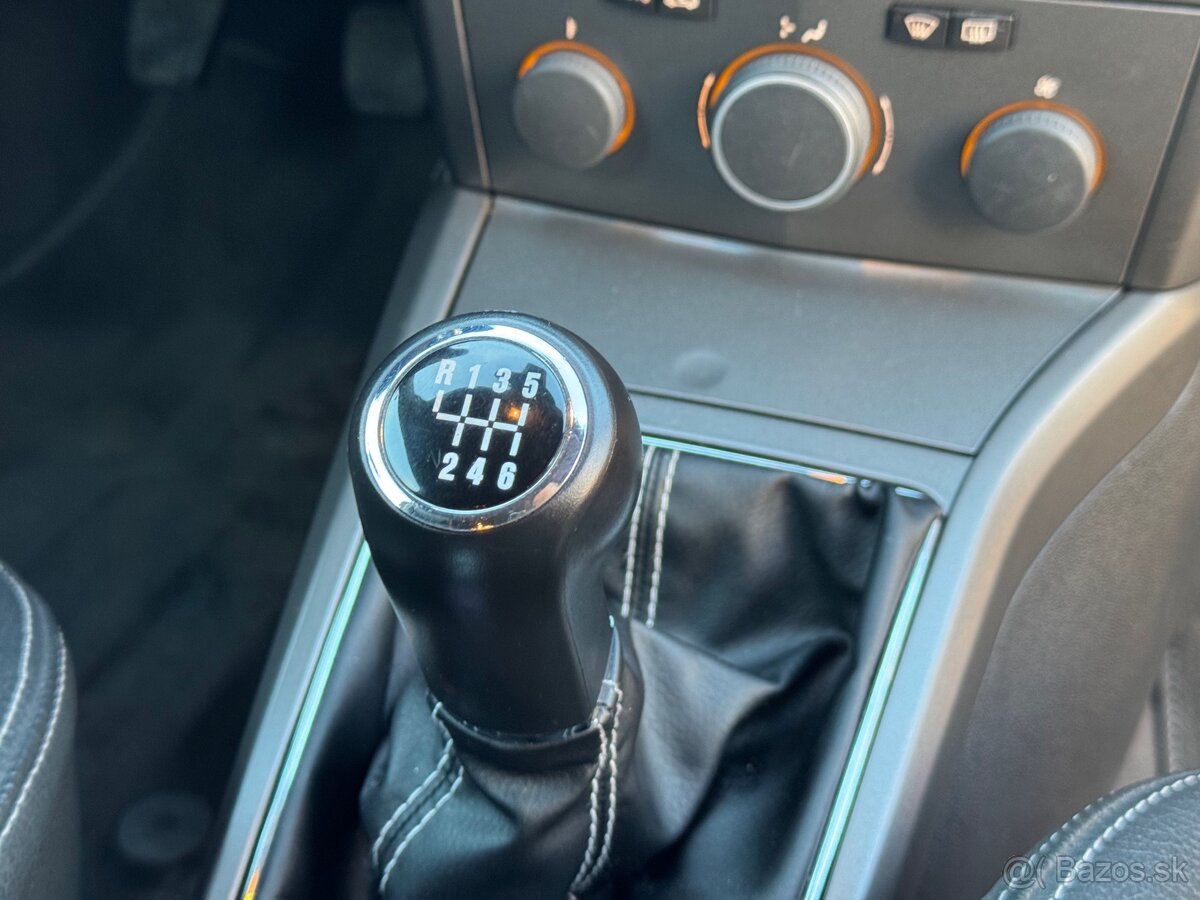 Opel Astra H GTC 2.0 TURBO - 15