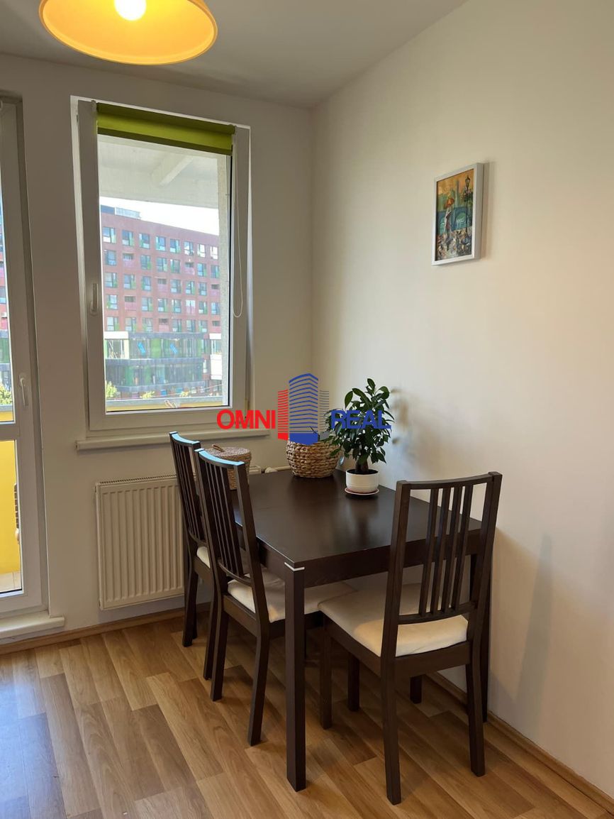 2 izb. byt, Košická ul., 4/10 - 2x loggia - 15