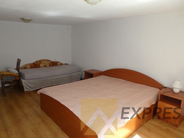 RK EXPRES - na predaj rodinný dom v Handlovej, ul. Pekárska. - 15