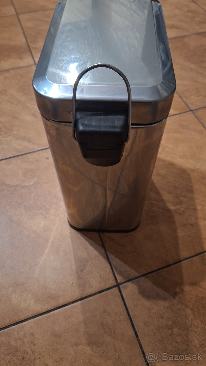 Predam vešiaky,stoličky,šamlík,ventilátor,fén ROWENTA - 15