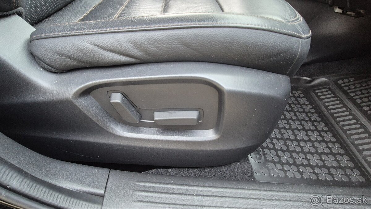 Mazda CX-5 2.5i 143 kW / 4x4 / Automat / Revolution TOP - 15